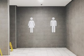 Mężczyźni i kobiety na żywo
